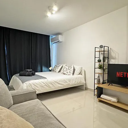 Apartamento Flora Beachfront Finikoudes