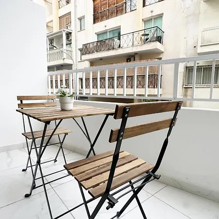 Apartamento Flora Beachfront Finikoudes Lárnaca